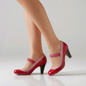 Women's Vintage 40s-50s Era Leather Red and Pink Heels, Size 9 Made in Spain